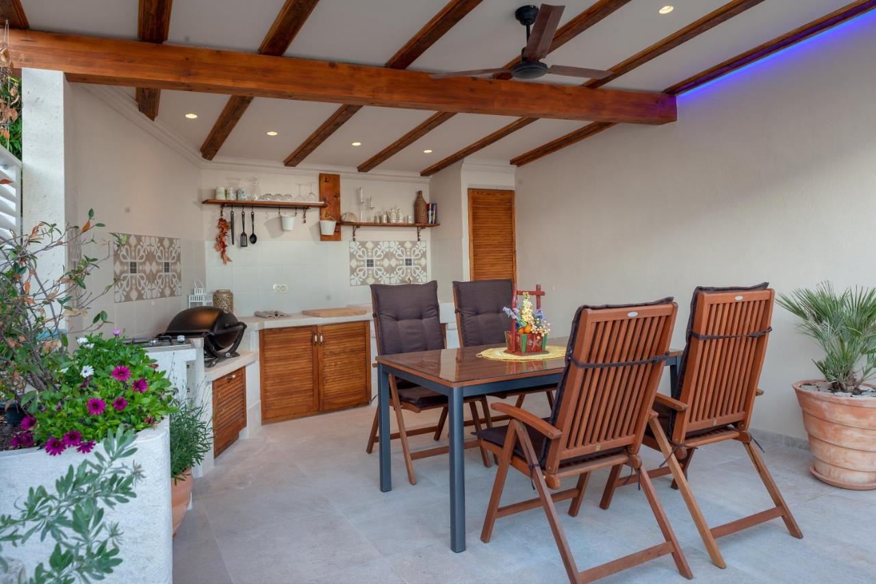Idyllic Villa Marieta With Private Pool And Unforgettable View Makarska Exterior foto