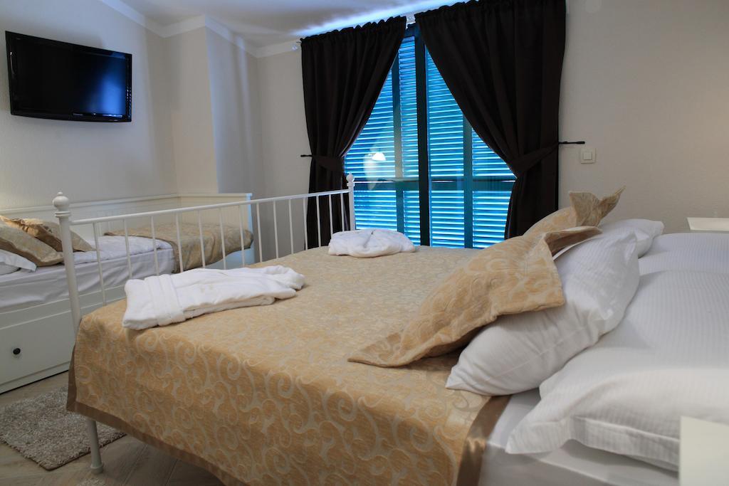 Idyllic Villa Marieta With Private Pool And Unforgettable View Makarska Quarto foto