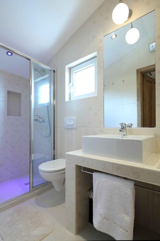 Idyllic Villa Marieta With Private Pool And Unforgettable View Makarska Quarto foto