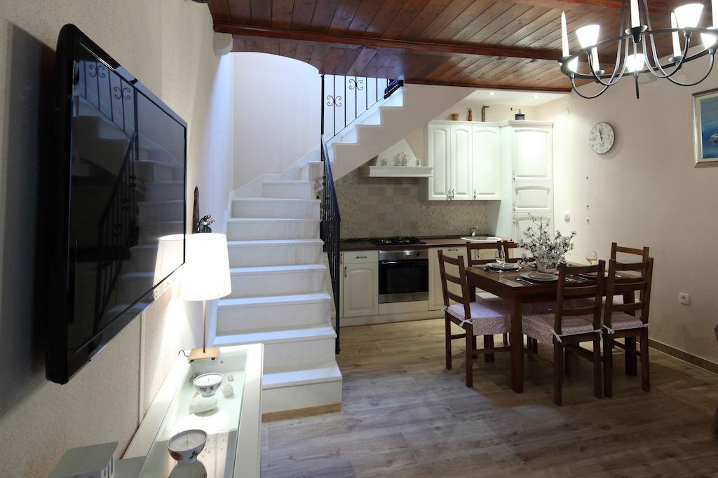 Idyllic Villa Marieta With Private Pool And Unforgettable View Makarska Quarto foto